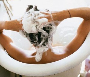 Как правильно мыть и сушить волосы