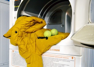 Как правильно стирать пуховик? Стирка в стиральной машинке.